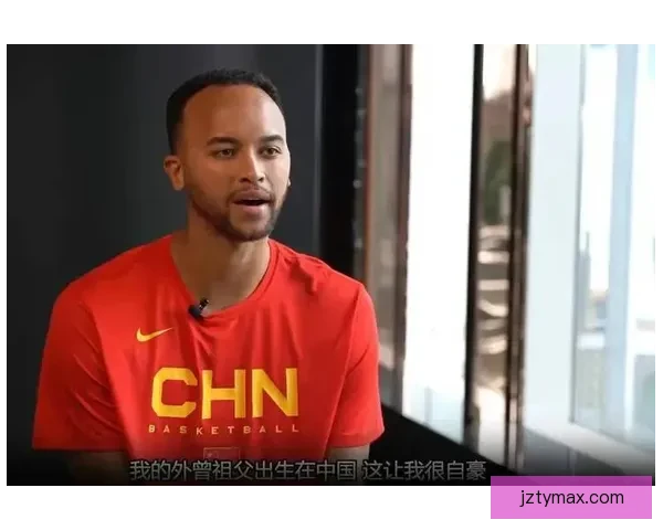 李凯尔：即使无球也专注提升 技术 队伍需围绕戈贝尔组织进攻